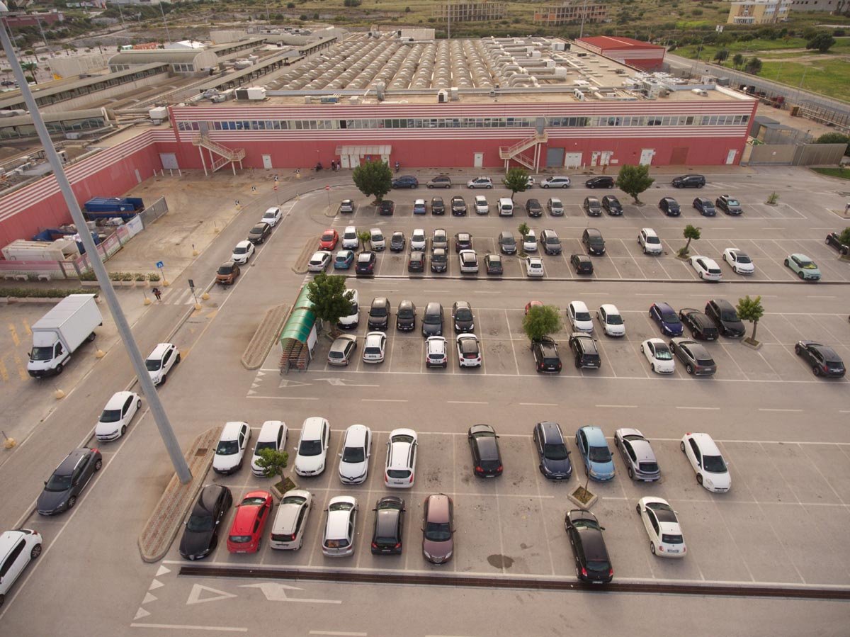 The ideal view for Parquery to detect vehicles is when they are seen from the front or from the back.