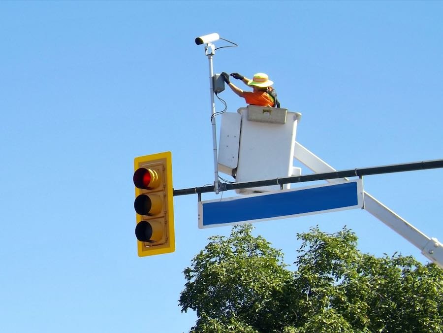 cameras powered with Parquery's AI have many benefits over induction loops - e.g. easy installation