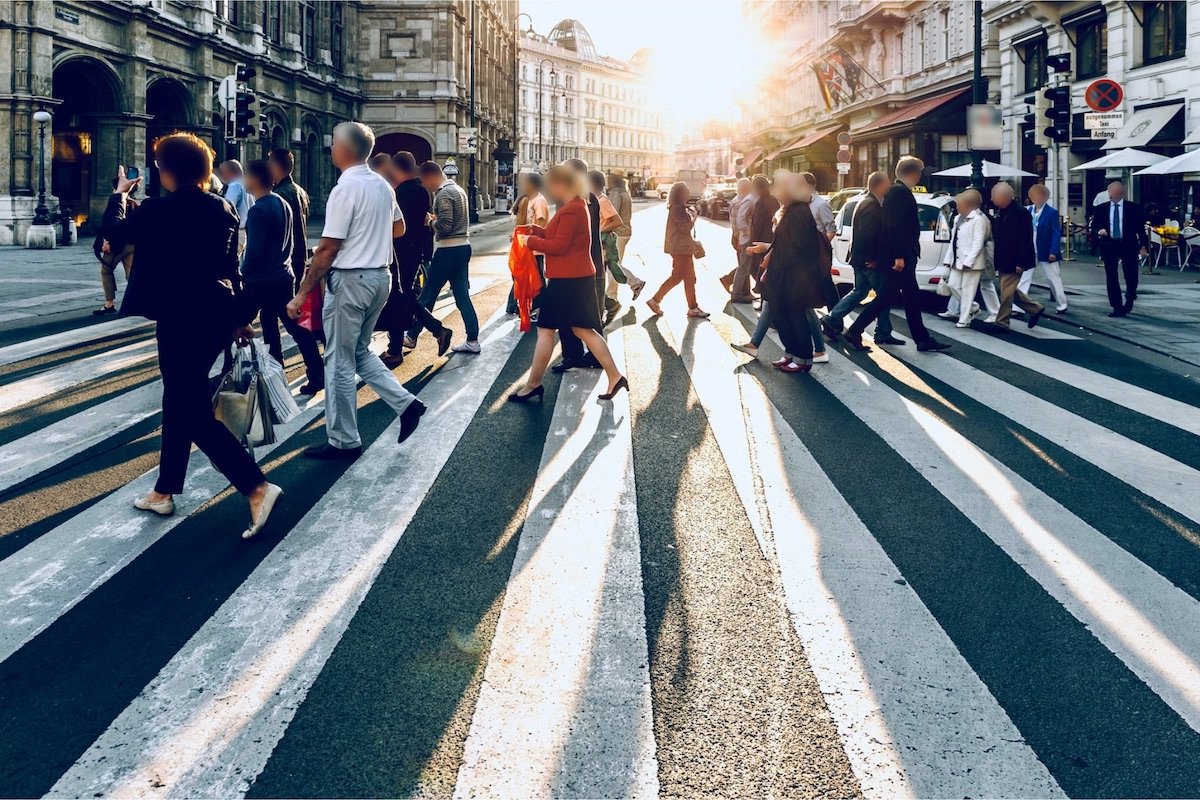 Parquery's AI algorithms help prioritize pedestrians in traffic