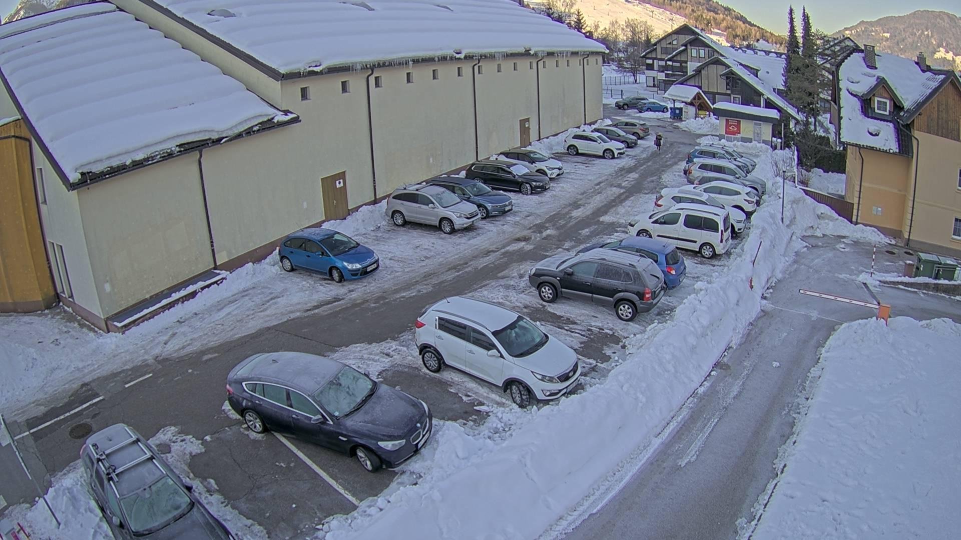 Parquery uses six Axis cameras to monitor parking spots in Kranjska Gora