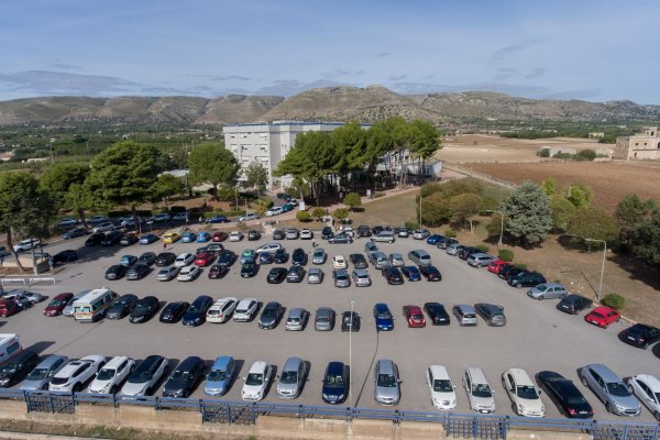 Parquery detects vehicles on any parking area, even when no parking line is drawn