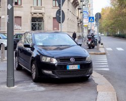 Real-time alerts are sent to parking officers in the event vehicles are wrongly parked.