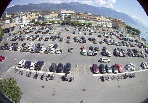 Parquery analyses more than 400 parking spots with 2 standard cameras in Vevey in Switzerland.